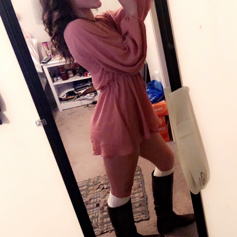 PLUNGING V-NECK LONG SLEEVE ROMPER - Picture 2 of 6